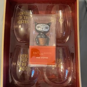 Halloween wine glass set and wine corker